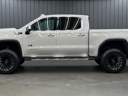 Used 2026 GMC Sierra 1500 Denali AWD/4WD image 2