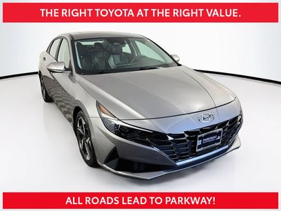 Used 2023 Hyundai Elantra Limited