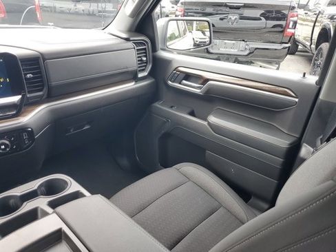 Used 2025 Chevrolet Silverado 1500 LT image 15