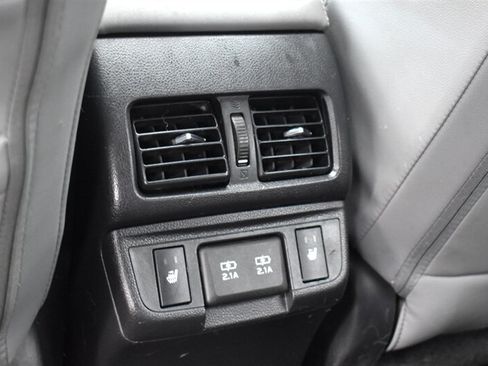 Used 2019 Subaru Outback 3.6R Limited AWD/4WD image 27