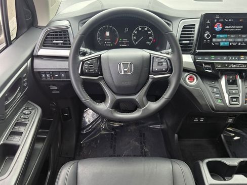 Certified 2025 Honda Odyssey EX-L image 12