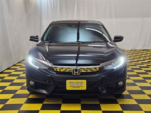 Used 2016 Honda Civic Touring image 8