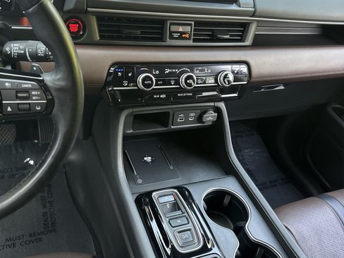 Used 2024 Honda Pilot Elite image 22