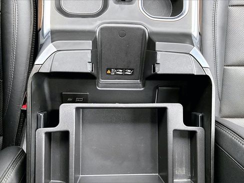 Used 2025 Chevrolet Silverado 1500 High Country w/ Midnight Edition image 18