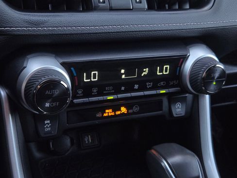 Certified 2024 Toyota RAV4 XLE Premium AWD/4WD image 19