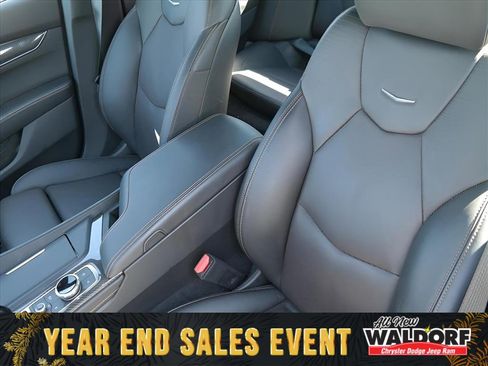 Used 2025 Cadillac CT5 Sport w/ Technology Package image 9