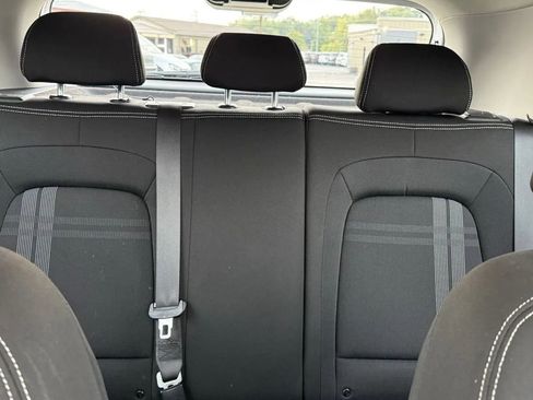 Used 2021 Hyundai Venue SEL w/ Premium Package image 28