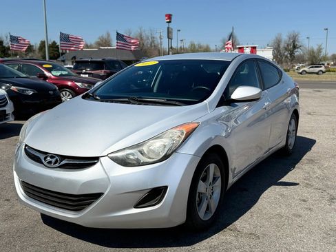 Used 2013 Hyundai Elantra GLS image 7