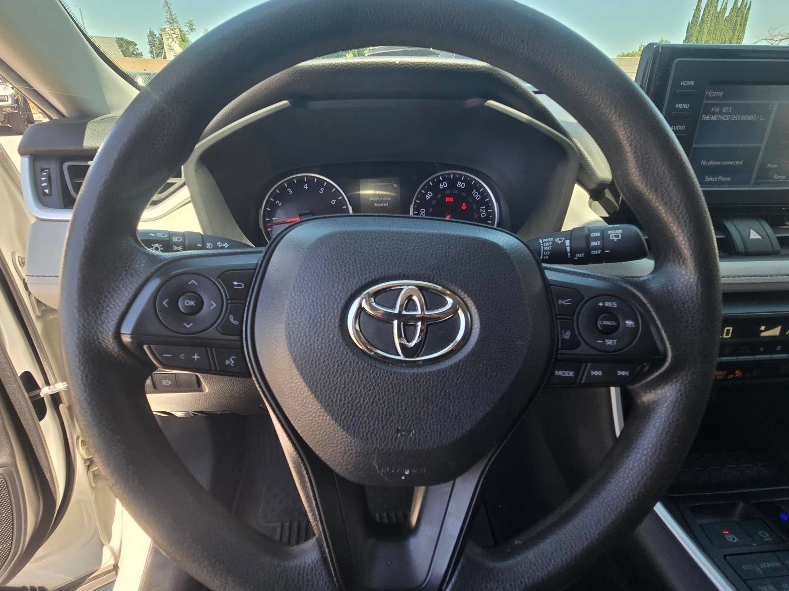 Used 2021 Toyota RAV4 XLE AWD/4WD image 28