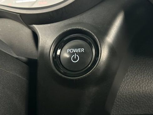 Certified 2025 Toyota Sienna Limited FWD image 28