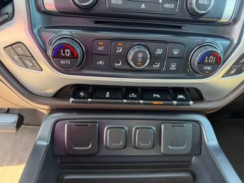 Used 2018 GMC Sierra 1500 SLT w/ SLT Premium Package AWD/4WD image 40