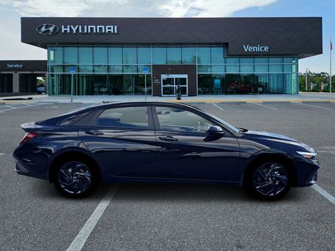 New 2026 Hyundai Elantra Sport FWD image 28