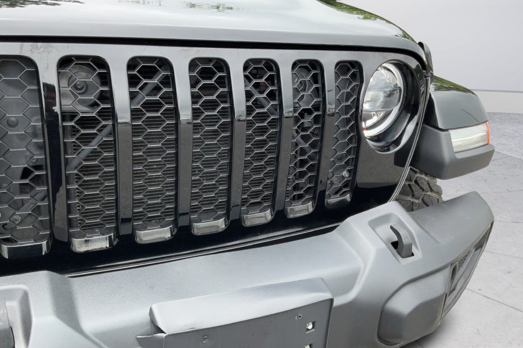 Used 2023 Jeep Gladiator Sport AWD/4WD image 28