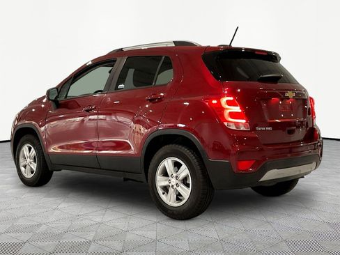 Used 2022 Chevrolet Trax LT w/ Driver Confidence Package AWD/4WD image 4