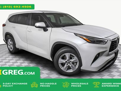 Used 2023 Toyota Highlander LE