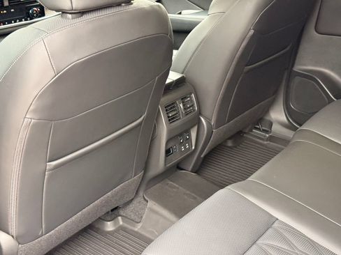 Certified 2026 Nissan Rogue Platinum w/ Platinum Premium Package AWD/4WD image 30