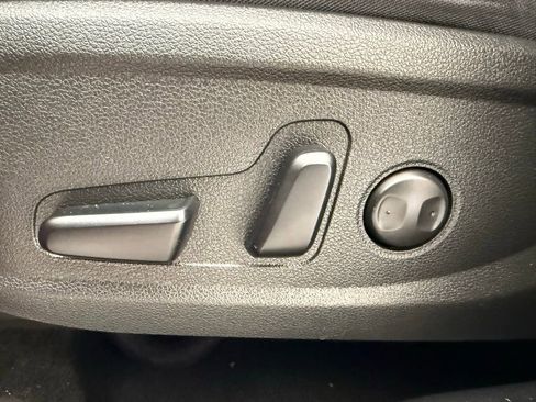 Used 2022 Hyundai Santa Fe SEL image 24