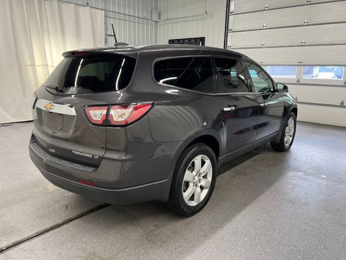 Used 2016 Chevrolet Traverse LT w/ Style and Technology Package AWD/4WD image 4