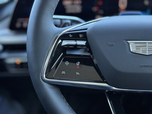 New 2026 Cadillac Lyriq Premium Luxury image 24