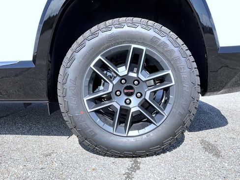 New 2026 GMC Terrain AT4 w/ Technology Package II image 22