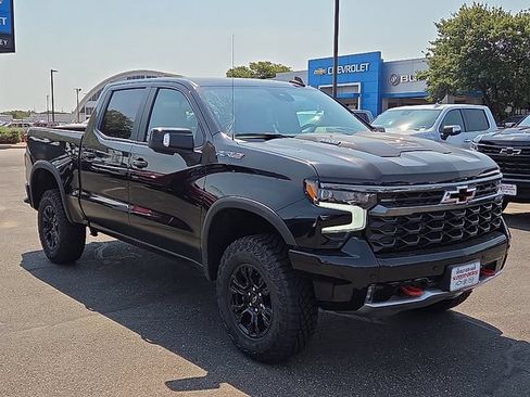 New 2026 Chevrolet Silverado 1500 ZR2 AWD/4WD image 5