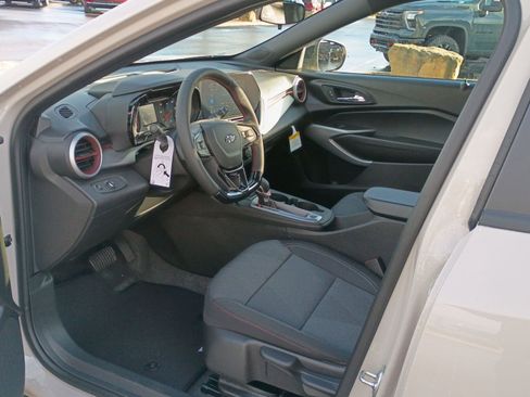 New 2026 Chevrolet Trax RS w/ Driver Confidence Package image 30