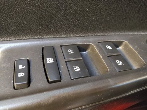 Used 2019 Chevrolet Spark LT image 27