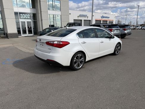 Used 2015 Kia Forte EX w/ UVO Package W/17" Alloys FWD image 4