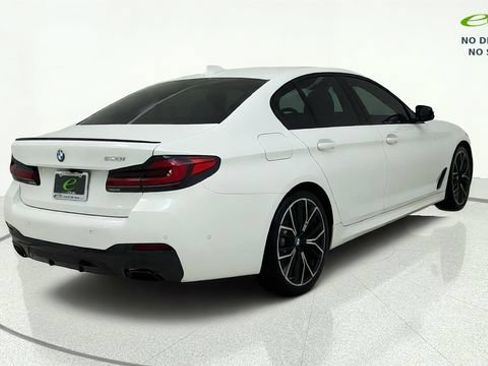 Used 2023 BMW 530i w/ M Sport Package RWD image 6