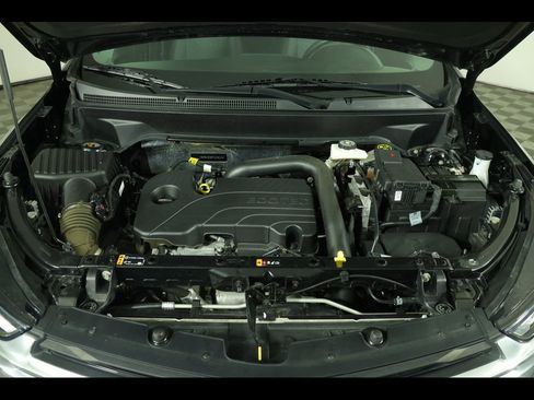 Used 2023 Chevrolet Equinox LT image 17