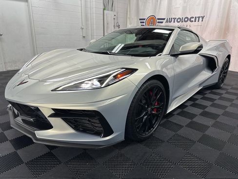 Used 2024 Chevrolet Corvette Stingray Coupe w/ Z51 Performance Package image 4