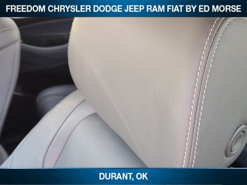 Used 2021 Buick Enclave Premium w/ Sun and Sites Package FWD image 10