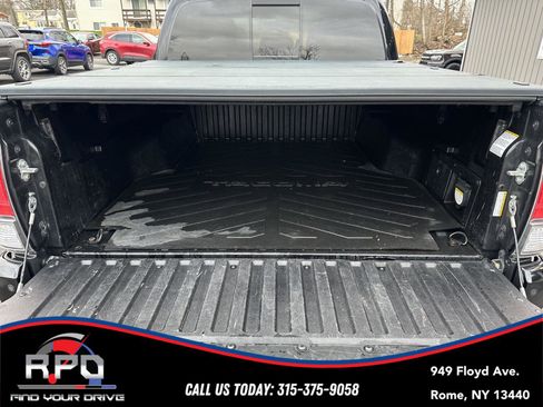 Used 2021 Toyota Tacoma TRD Off-Road w/ TRD Premium Off Road Package image 33