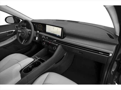 Used 2024 Hyundai Sonata SEL FWD image 11