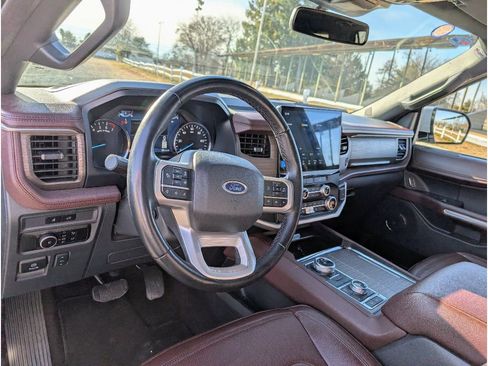 Used 2023 Ford Expedition Max Limited image 19