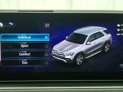 Used 2020 Mercedes-Benz GLE 350 4MATIC image 23