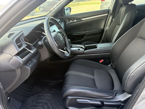 Used 2020 Honda Civic Sport image 10