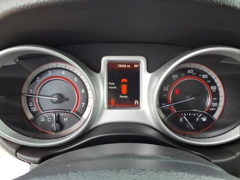 Used 2020 Dodge Journey SE w/ SE Popular Equipment Group FWD image 23