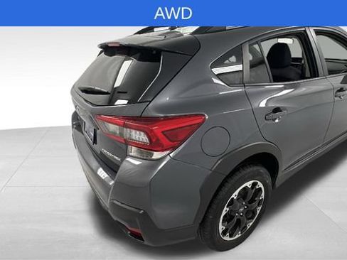 Used 2023 Subaru Crosstrek 2.0i image 3