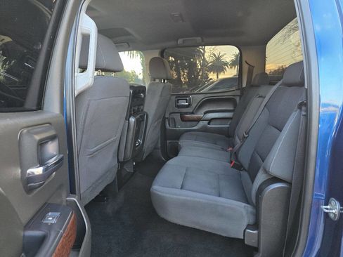 Used 2018 GMC Sierra 1500 SLE w/ SLE Value Package image 13