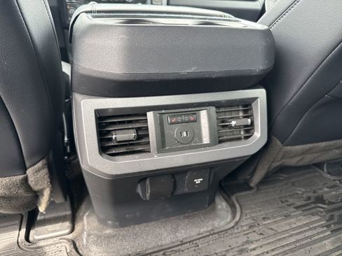 Used 2023 Ford F250 Lariat w/ Lariat Ultimate Package image 25