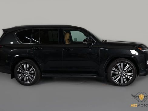 Used 2026 Lexus LX 600 4WD w/ Luxury Package image 4