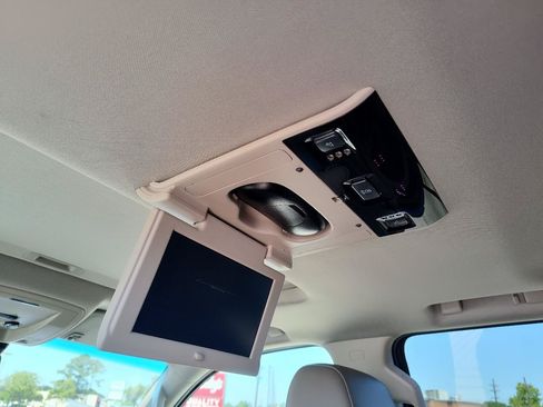 Used 2017 Chevrolet Tahoe Premier RWD image 30
