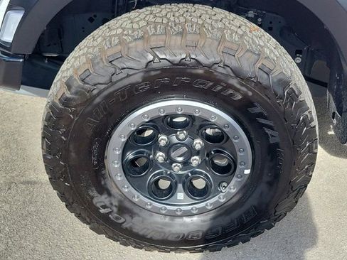 Used 2025 Ford F150 Raptor AWD/4WD image 6