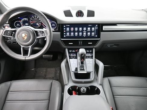 Certified 2023 Porsche Cayenne Platinum Edition AWD/4WD image 6