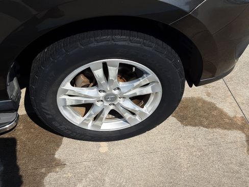 Used 2012 Hyundai Santa Fe SE image 23