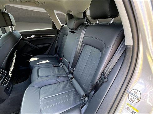 Used 2019 Audi Q5 2.0T Premium Plus w/ Premium Plus Package AWD/4WD image 22