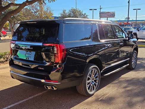 New 2026 GMC Yukon XL Denali image 3