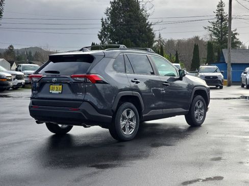New 2025 Toyota RAV4 XLE image 5