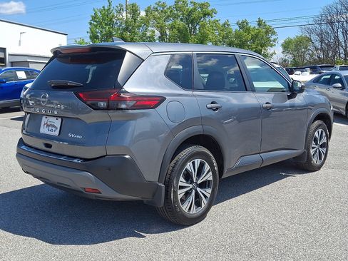 Used 2022 Nissan Rogue SV AWD/4WD image 6